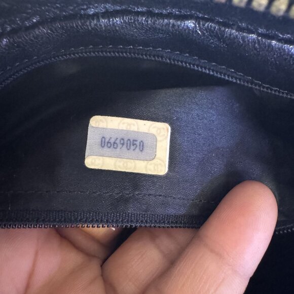 Vintage Chanel Womens Black Lambskin Leather Tassel Camera Chain Shoulder Bag - Picture 4 of 9